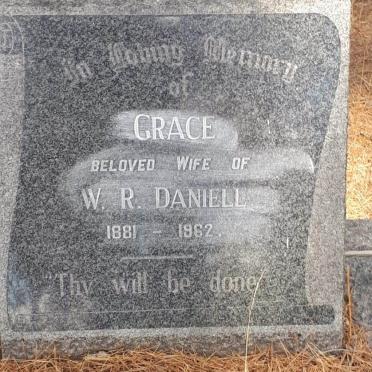DANIELL W.R. 1877-1963 &amp; Grace 1881-1962