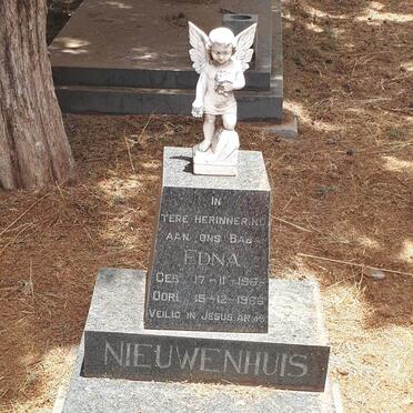 NIEUWENHUIS Edna 196?-1966