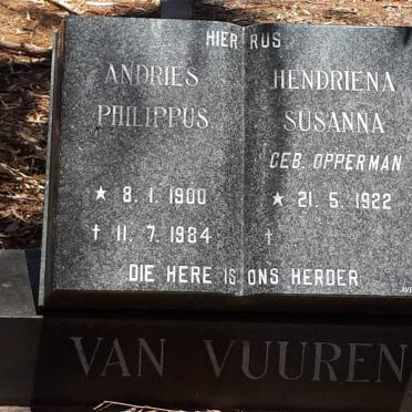 VUUREN Andries Philippus, van 1900-1984 &amp; Hendriena Susanna OPPERMAN 1922-