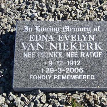 NIEKERK Edna Evelyn, van nee PEINKE nee RADUE 1912-2006