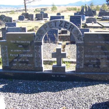PETZER Pieter Gerhardus 1911-1981 &amp; Margarete Henriette BRANDT 1914-1988
