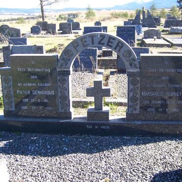 PETZER Pieter Gerhardus 1911-1981 &amp; Margarete Henriette BRANDT 1914-1988