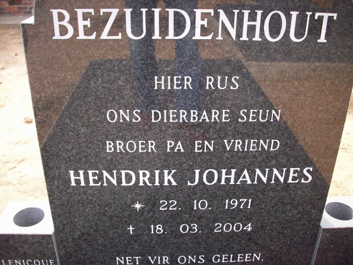 BEZUIDENHOUT Hendrik Johannes 1971-2004