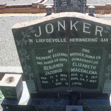 JONKER Benjamin Jacobus 1899-1971 &amp; Elizabeth Magdalena 1917-1997
