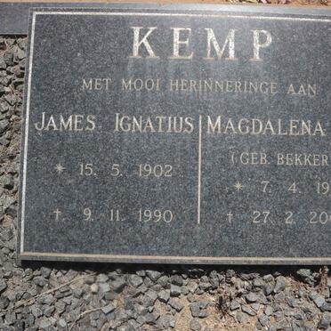 KEMP James Ignatius 1902-1990 &amp; Magdalena C.G. BEKKER 1911-2009