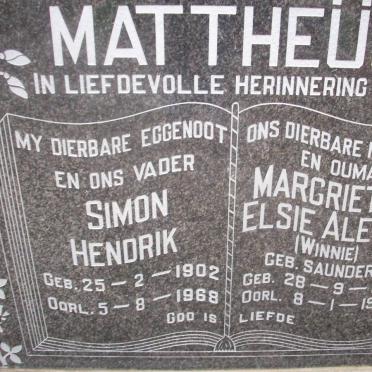 MATTHEUS Simon Hendrik 1902-1968 &amp; Margrietha Elsie Aletta SAUNDERS 1918-1989