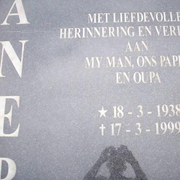 SWANEPOEL Piet 1938-1999