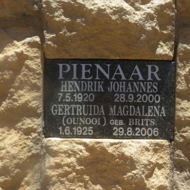 PIENAAR Hendrik Johannes 1920-2000 &amp; Gertruida Magdalena BRITS 1925-2006