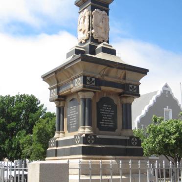 2. Tarkastad WWI and WWII Memorial