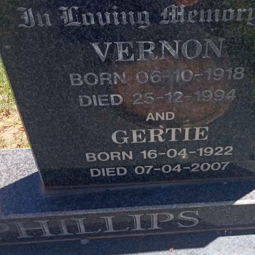 PHILLIPS Vernon 1918-1994 &amp; Gertie 1922-2007