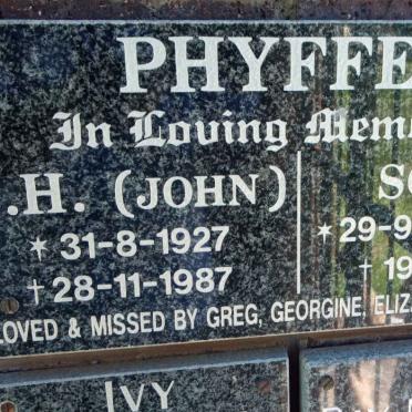 PHYFFER J.H. 1927-1987 &amp; Sonia VENTER 1936-2001