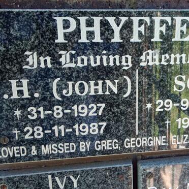 PHYFFER J.H. 1927-1987 &amp; Sonia VENTER 1936-2001