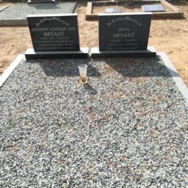 BRYANT Anthony Leatherland 1918-2003 &amp; Mona KING 1922-2010