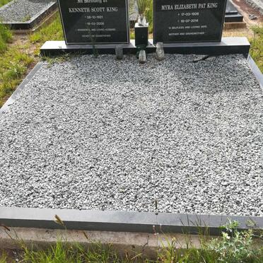 KING Kenneth Scott 1921-2008 &amp; Myra Elizabeth Pat 1926-2014