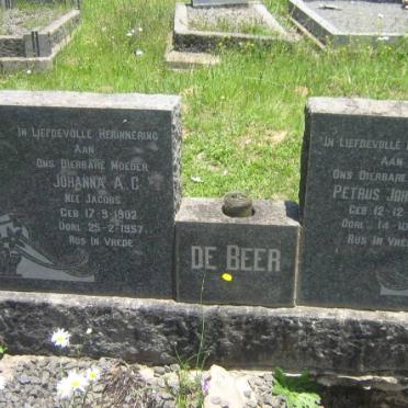 BEER Petrus Johannes, de 1896-1978 &amp; Johanna A.C. JACOBS 1902-1957