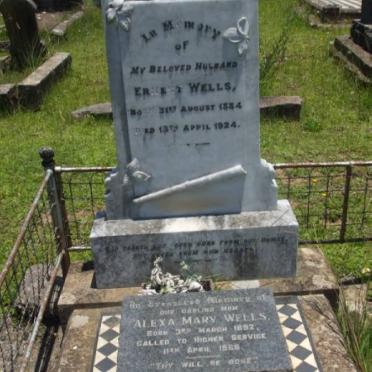 WELLS Ernest 1884-1924 &amp; Alexa Mary 1892-1968