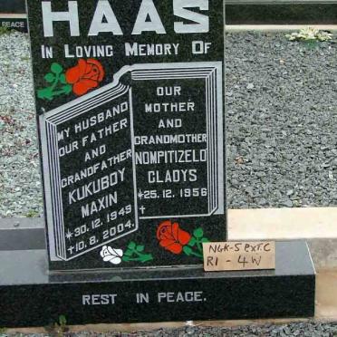 HAAS KukuBoy Maxin 1949-2004 &amp; Nompitizelo Gladys 1956-