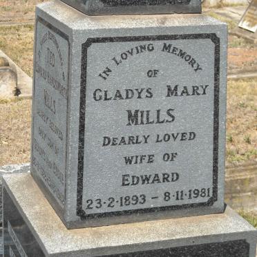 MILLS Edward Handsworth 1891-1968 &amp; Gladys Mary 1893-1981 :: MILLS Edward Handsworth 1922-1942