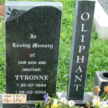 OLIPHANT Tyronne 1984-2004
