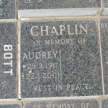 CHAPLIN Audrey 1917-2001