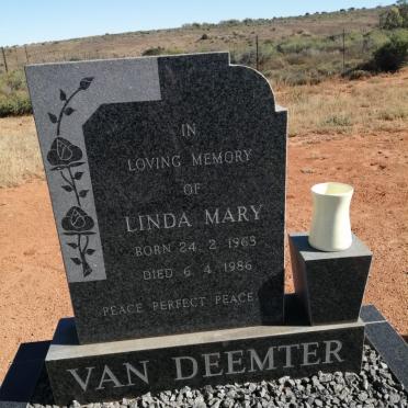 DEEMTER Linda Mary, van 1963-1986