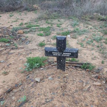 SKINNER Vivian R.F. 1942-2022