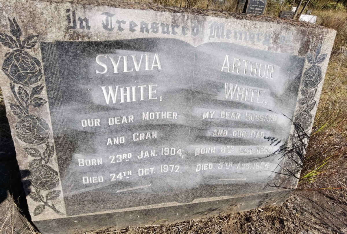 WHITE Arthur 1892-1964 &amp; Sylvia 1904-1972