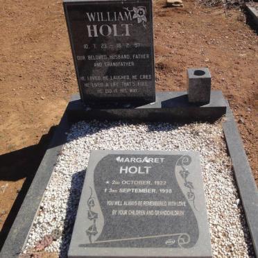 HOLT William 1923-1997 &amp; Margaret 1922-1998