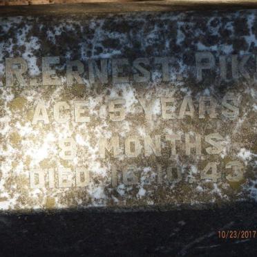 PIKE R. Ernest -1943