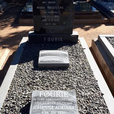 FOURIE Willem Jacobus 1930-1992 &amp; Johanna Adriana 1930-2002 :: FOURIE Maria Magdalena nee SWANEPOEL 1895-1978