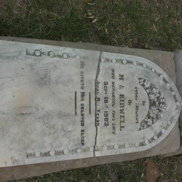 Eastern Cape, QUEENSTOWN district, Fincham's Nek, Roydon 209, farm cemetery