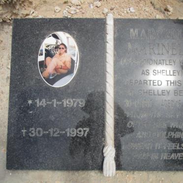 Eastern Cape, KENTON-ON-SEA, Bushmans River mouth, memorial