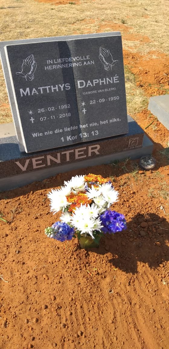 VENTER Matthys 1952-2018 &amp; Daphne 1950-