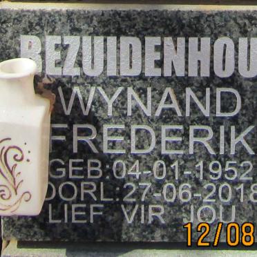 BEZUIDENHOUT Wynand Frederik 1952-2018