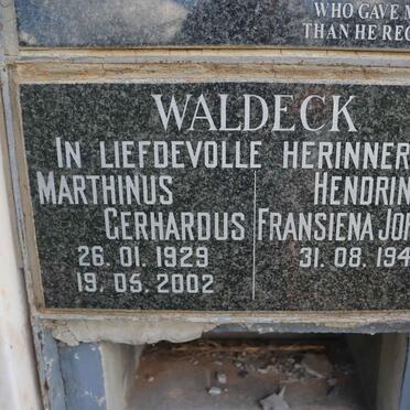 WALDECK Marthinus Gerhardus 1929-2002 &amp; Hendrina Fransiena Johanna 1942-