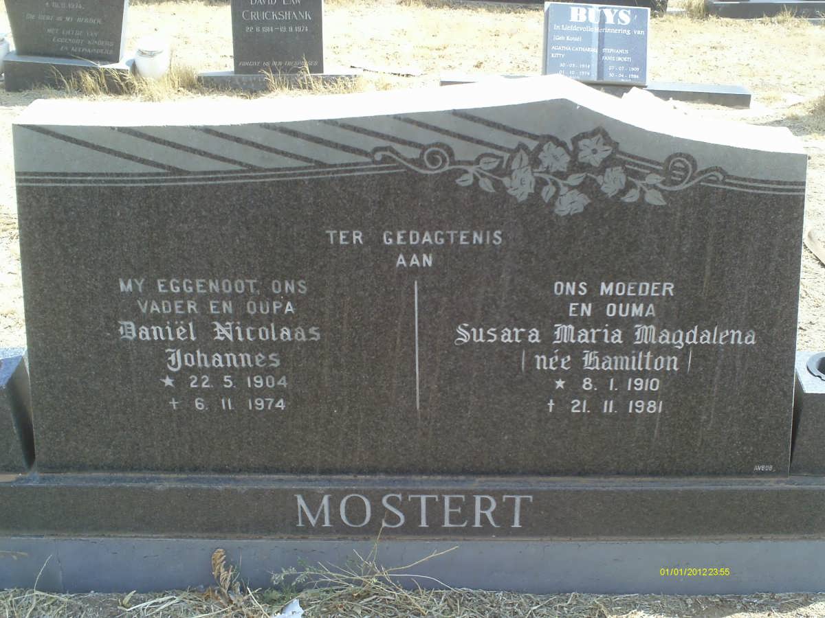 MOSTERT Daniel Nicolaas Johannes 1904-1974 &amp; Susara Maria Magdalena HAMILTON 1910-1981