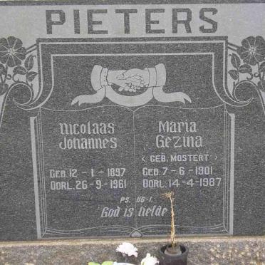 PIETERS Nicolaas Johannes 1897-1961 &amp; Maria Gezina MOSTERT 1901-1987