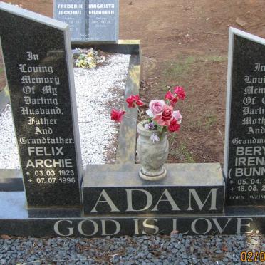 ADAM Felix Archie 1923-1996 &amp; Beryl Irene WEIMANN 1926-2008