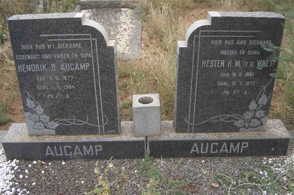 AUCAMP Hendrik B. 1877-1964 &amp; Hester H.M. V.D. WALT 1881-1973