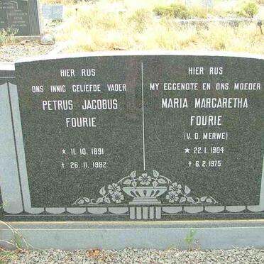 FOURIE Petrus Jacobus 1891-1982 &amp; Maria Margaretha V.D. MERWE 1904-1975