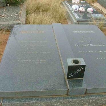 GRIESEL Jan Adriaan 1884-1961 &amp; Louisa P.M. SCHOLTZ 1890-1980