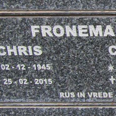 FRONEMAN Chris 1945-2015 &amp; Christa 1951-