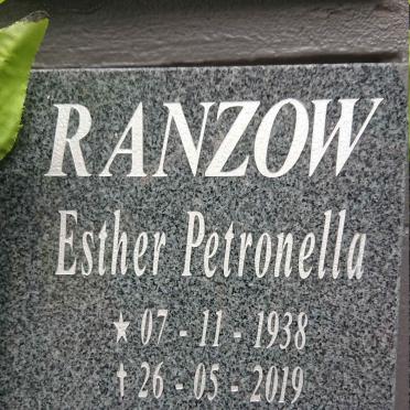 RANZOW Esther Petronella 1938-2019