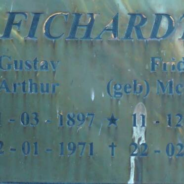 FICHARDT Gustav Arthur 1897-1971 &amp; Frida MCHARDY 1897-1977