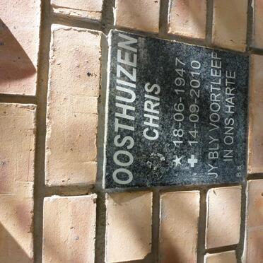 6. Gedenkmuur/ Wall of Rememberance