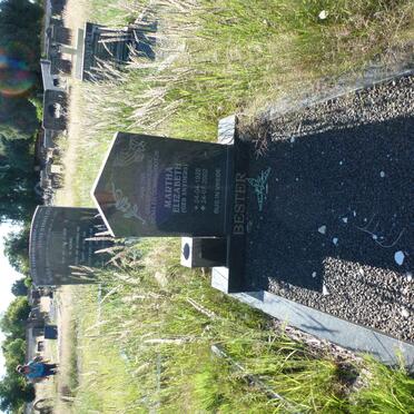 BESTER Martha Elizabeth nee SNYDERS 1928-2002