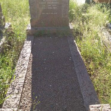 F - Vanne :: Surnames - F