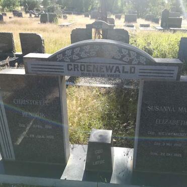 GROENEWALD Christoffel Hendrik 1891-1968 &amp; Susanna Maria Elizabeth NIEUWENHUIZEN 1910-1995