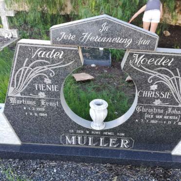 MULLER Martinus Ernst 1909-1984 &amp; Christina Johanna VAN NIEKERK 1912-1989