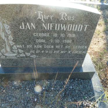 NIEUWOUDT Jan 1919-1986